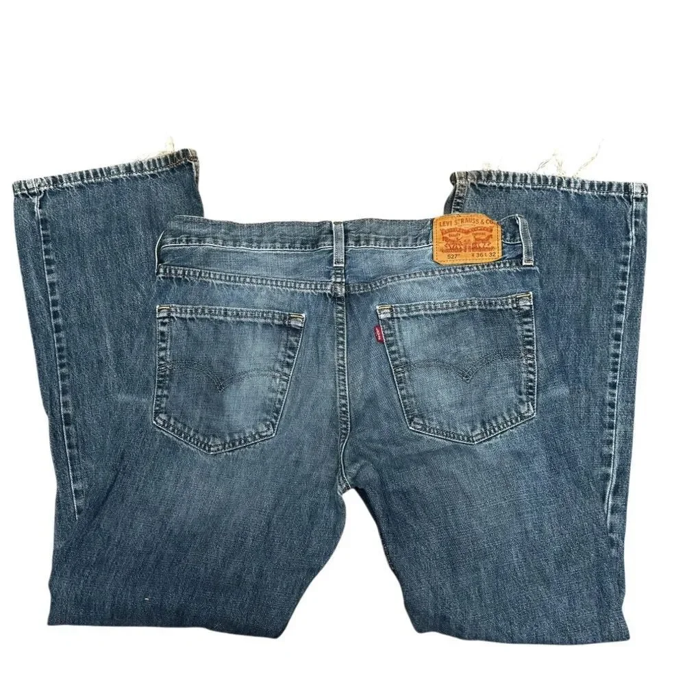 Levi Strauss Men’s 527 Distressed Destoyed Classic Jeans 36 x 32